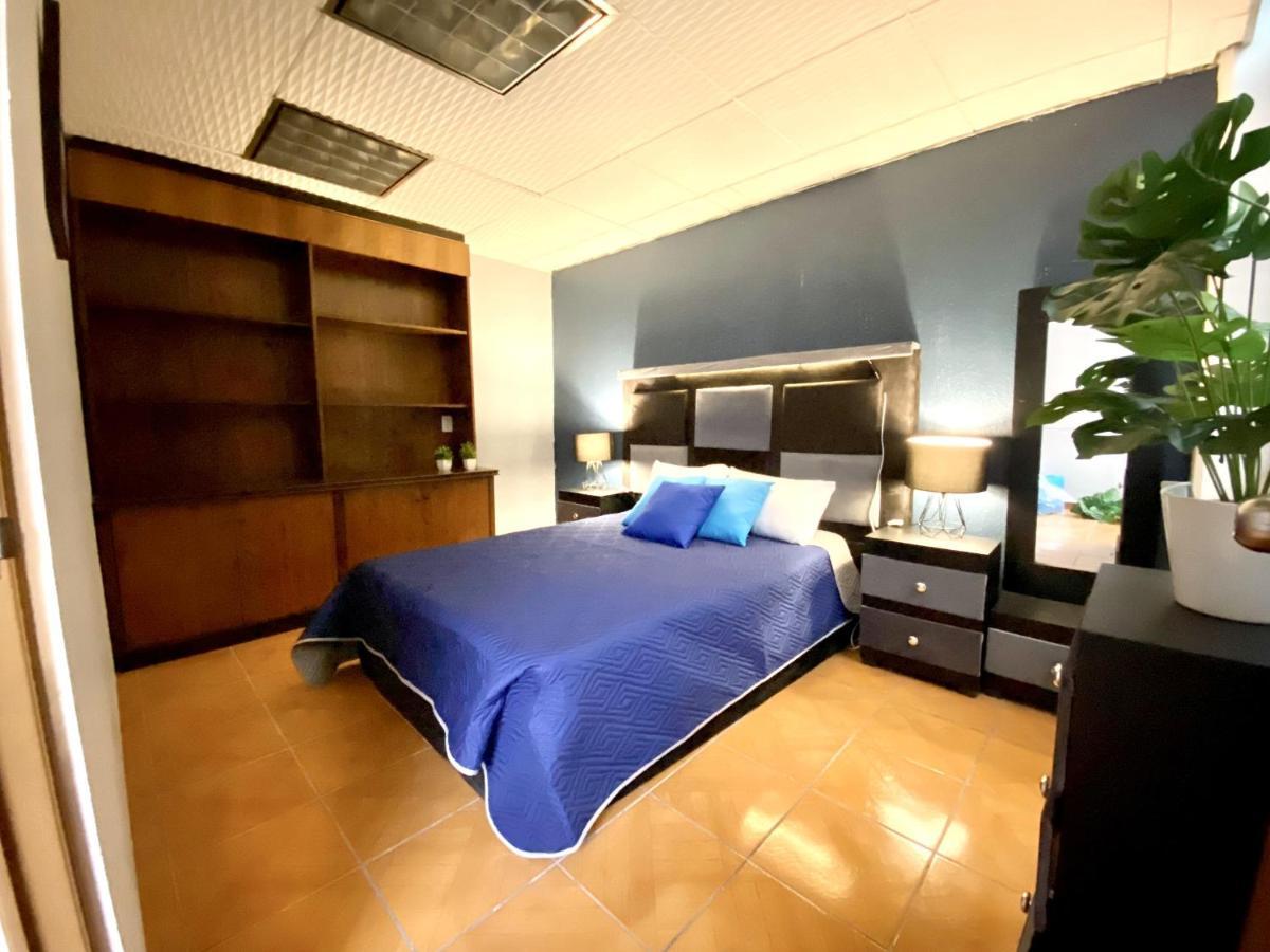 Roomies Hostel Cibeles เม็กซิโกซิตี้ ภายนอก รูปภาพ