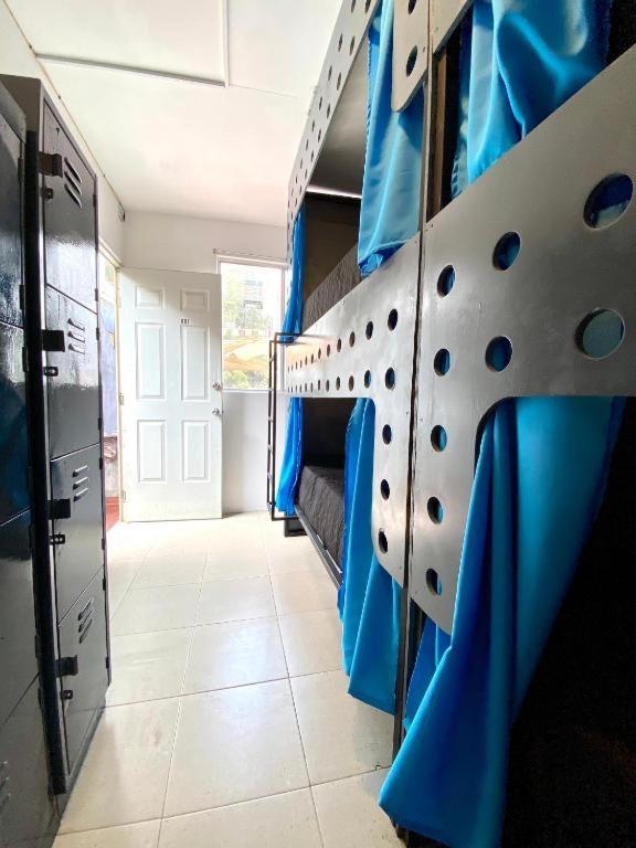 Roomies Hostel Cibeles เม็กซิโกซิตี้ ภายนอก รูปภาพ