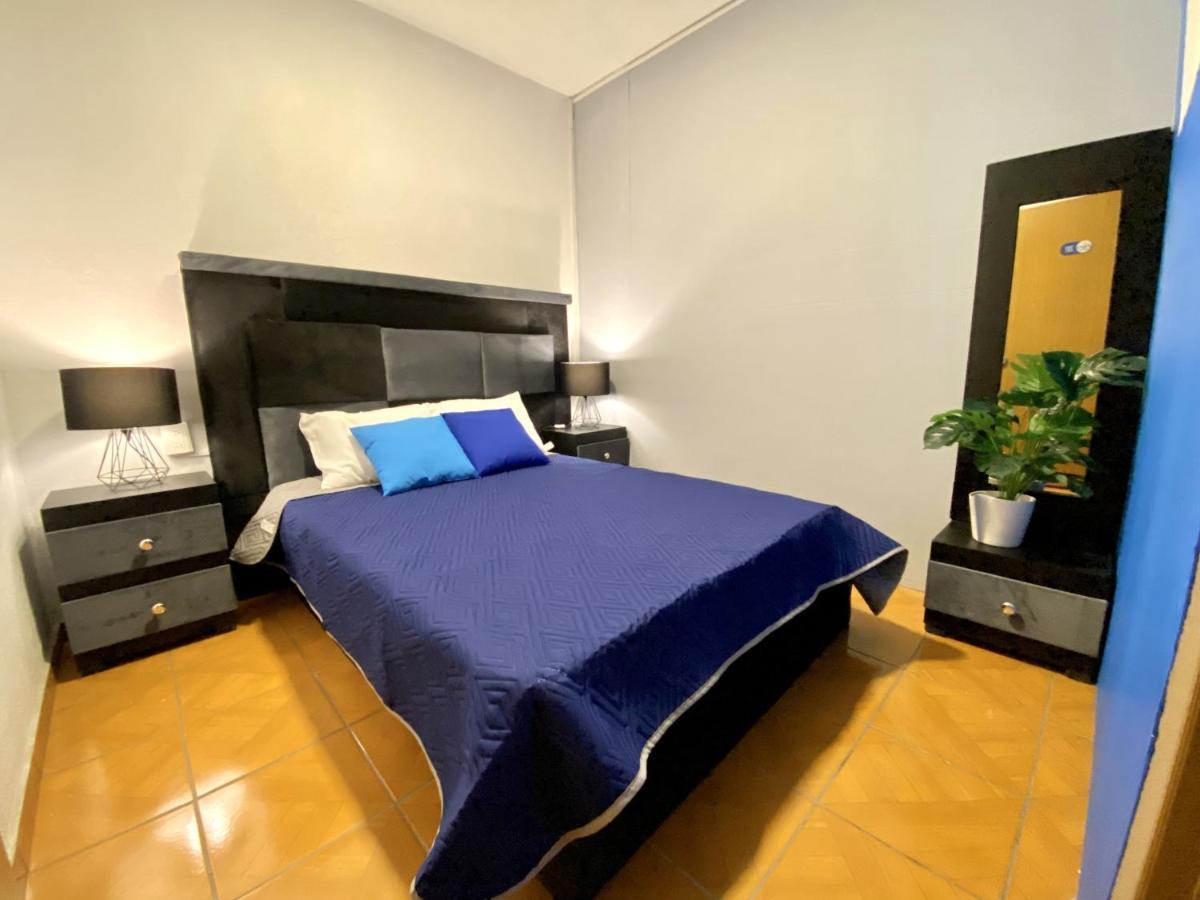 Roomies Hostel Cibeles เม็กซิโกซิตี้ ภายนอก รูปภาพ